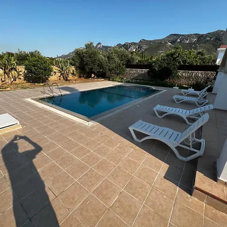 Kyrenia - Center, 3 1 Living No-16 With Private Pool Girne