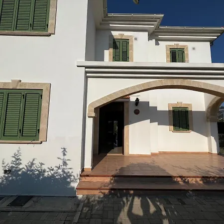 Kyrenia - Center, 3 1 Living No-16 With Private Pool Кирения