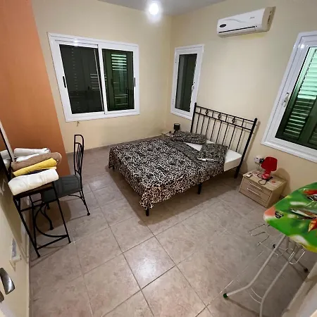Villa Kyrenia - Center, 3 1 Living No-16 With Private Pool Girne