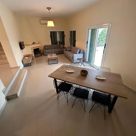 Вилла Kyrenia - Center, 3 1 Living No-16 With Private Pool Кирения