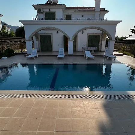 Kyrenia - Center, 3 1 Living No-16 With Private Pool Villa *